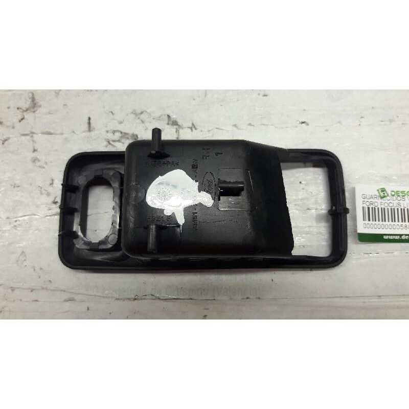 Recambio de guarnecidos varios para ford focus lim. (cb4) titanium referencia OEM IAM 3M51226A36AEW MANDO ELEVALUNAS DEL. DCHO. 2