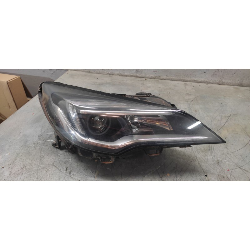 Recambio de faro derecho para opel astra k lim. 5türig 120 aniversario referencia OEM IAM 7960400003  10 PINS