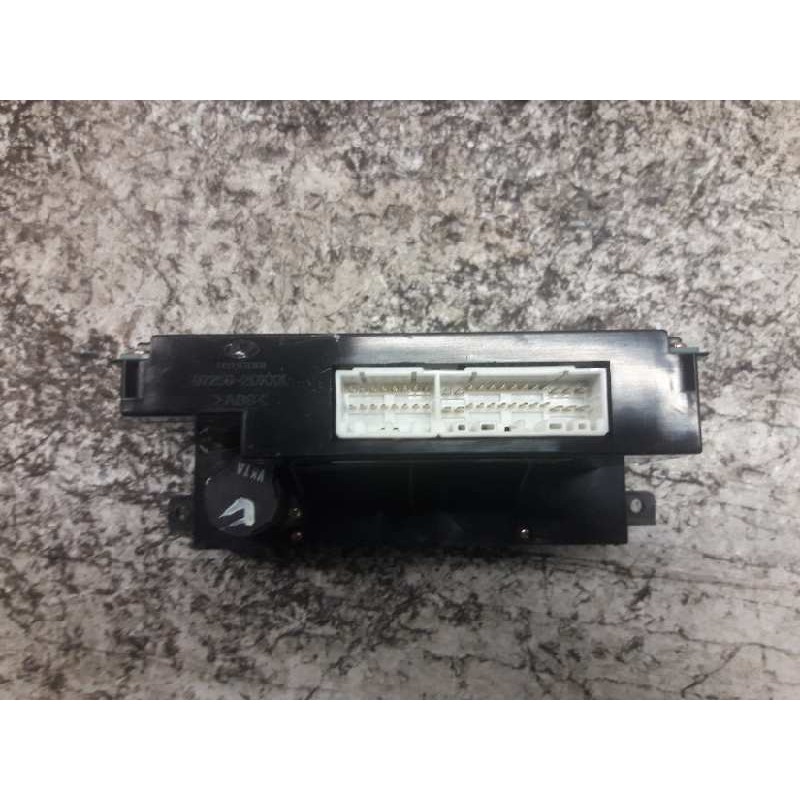 Recambio de mando climatizador para hyundai elantra (xd) 1.6 comfort (5-ptas.) referencia OEM IAM 972502DXXX X04VL0D - Gris 3