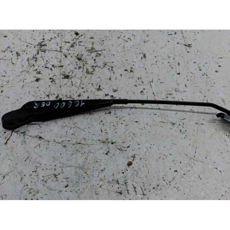Recambio de brazo limpia delantero derecho para renault 6 1.1 gtl referencia OEM IAM - Blanco 2