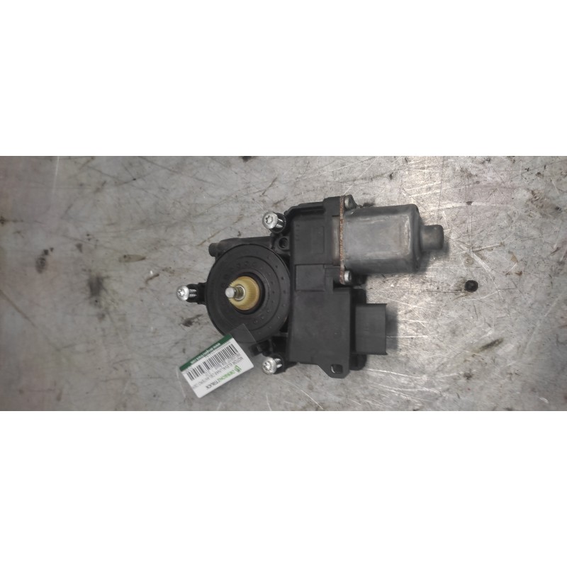 Recambio de motor elevalunas delantero derecho para peugeot 308 sport referencia OEM IAM 0130822369 6 PINS 