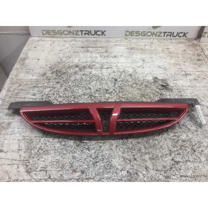 Recambio de rejilla delantera central para daewoo kalos 1.4 sr referencia OEM IAM 96403155  