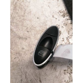 MANDO ELEVALUNAS TRASERO DERECHO A2118218651 4 PINS 