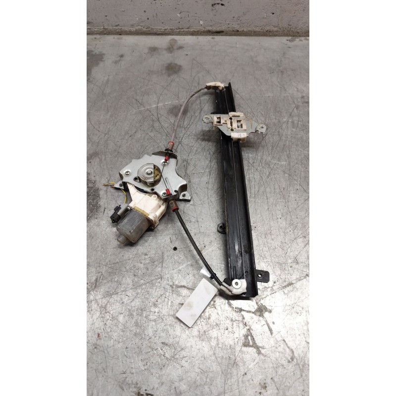 Recambio de elevalunas delantero derecho para nissan micra (k12e) acenta referencia OEM IAM 0130822203 - Rojo 2