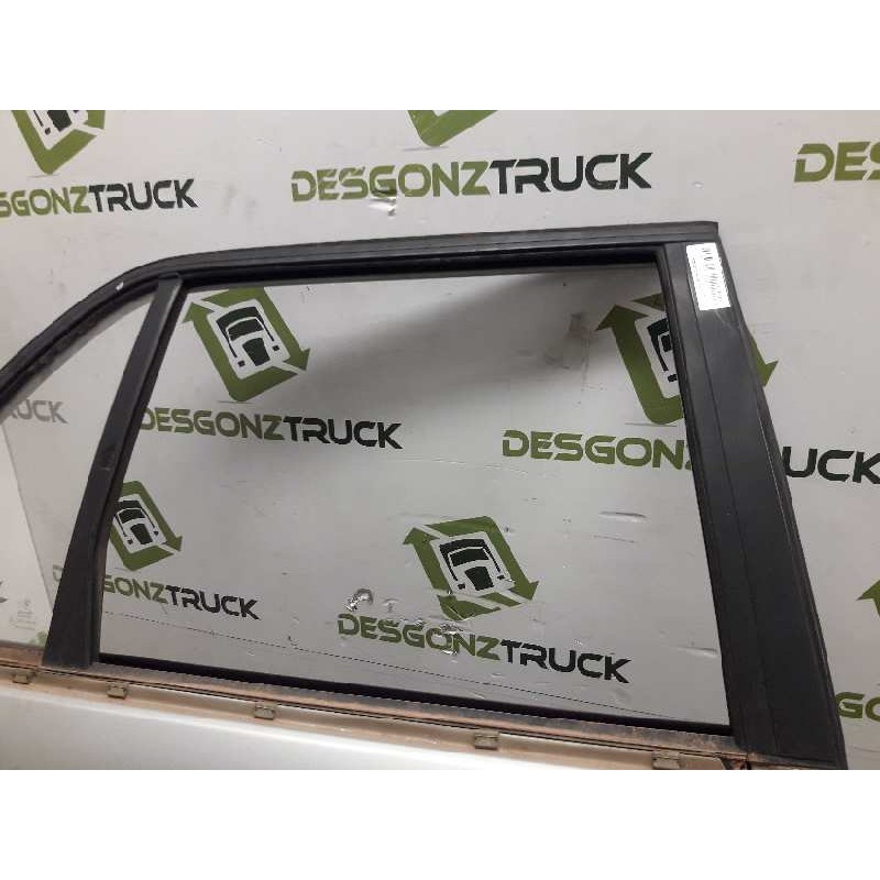 Recambio de puerta trasera derecha para bmw serie 3 berlina (e30) 324td referencia OEM IAM 4