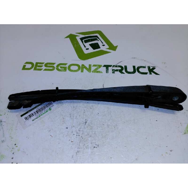 Recambio de brazo limpia trasero para peugeot 206 berlina xt referencia OEM IAM   