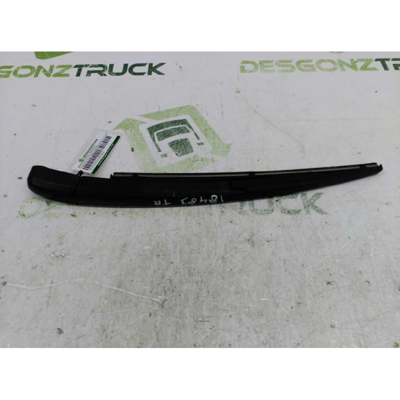 Recambio de brazo limpia trasero para toyota avensis wagon (t25) 2.0 d-4d executive referencia OEM IAM   