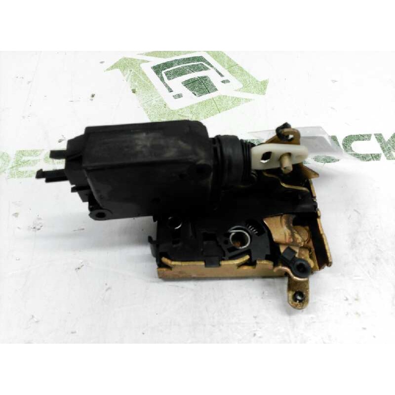 Recambio de cerradura puerta delantera izquierda para peugeot 205 berlina 1.4 generation referencia OEM IAM 913593  