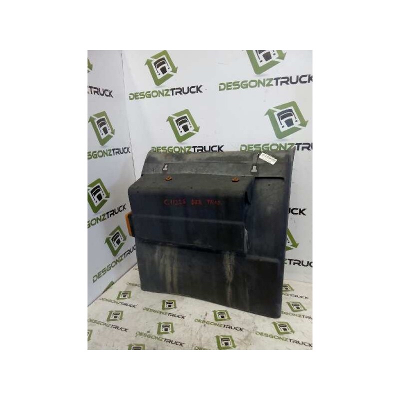 Recambio de guardabarros trasero derecho para iveco stralis (ad/at) fg ad   4x2 tráfico urbano referencia OEM IAM  DELANTERO 