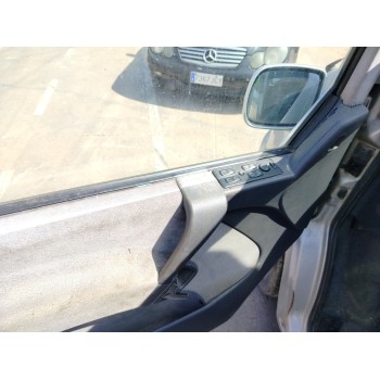 mercedes-benz clase v (w638) del año 2005
