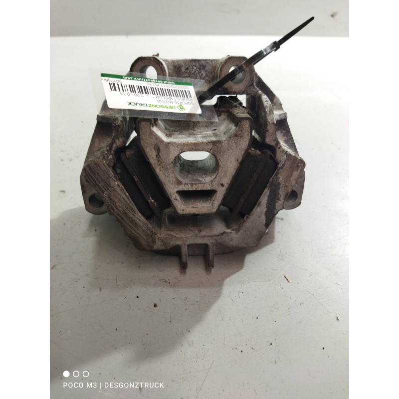 Recambio de soporte motor para renault midlum referencia OEM IAM 5010460056  