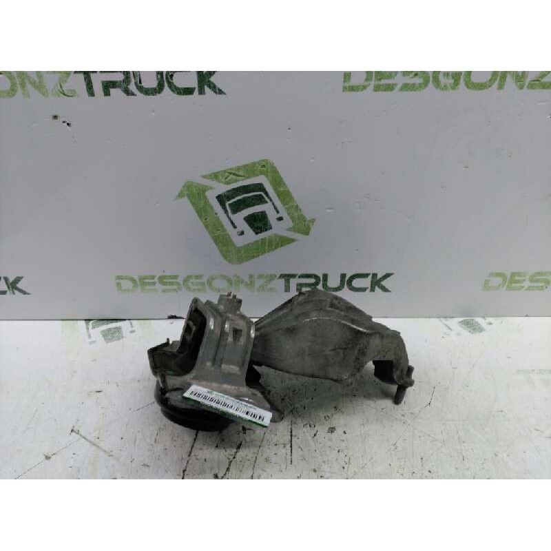 Recambio de soporte motor derecho para renault scenic ii confort dynamique referencia OEM IAM 500900500  