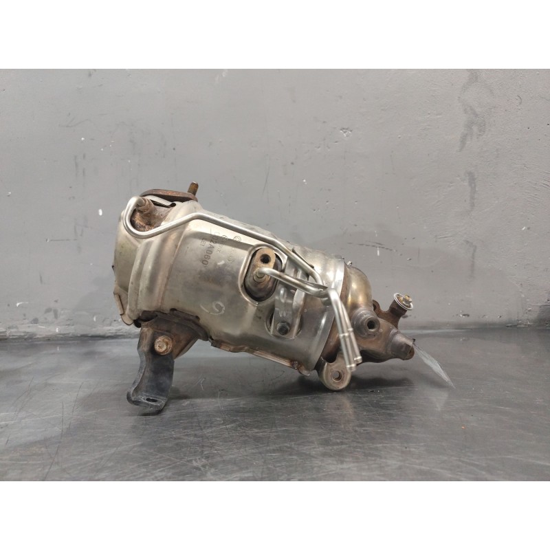 Recambio de catalizador para hyundai i30 (gd) 1.6 crdi referencia OEM IAM C02A060 2