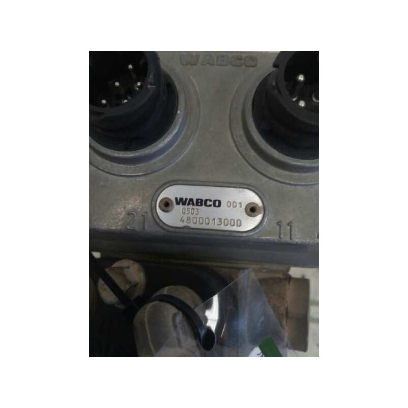Recambio de valvula aire para iveco stralis (as) fsa t / fp lt 4x2 gran espacio referencia OEM IAM 4800013000 0503 VALVULA TRANS - Blanco 2