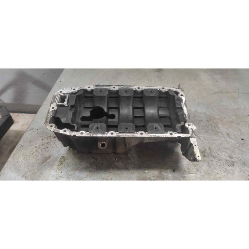 Recambio de carter para chevrolet aveo 1.4 cat referencia OEM IAM - Blanco 3
