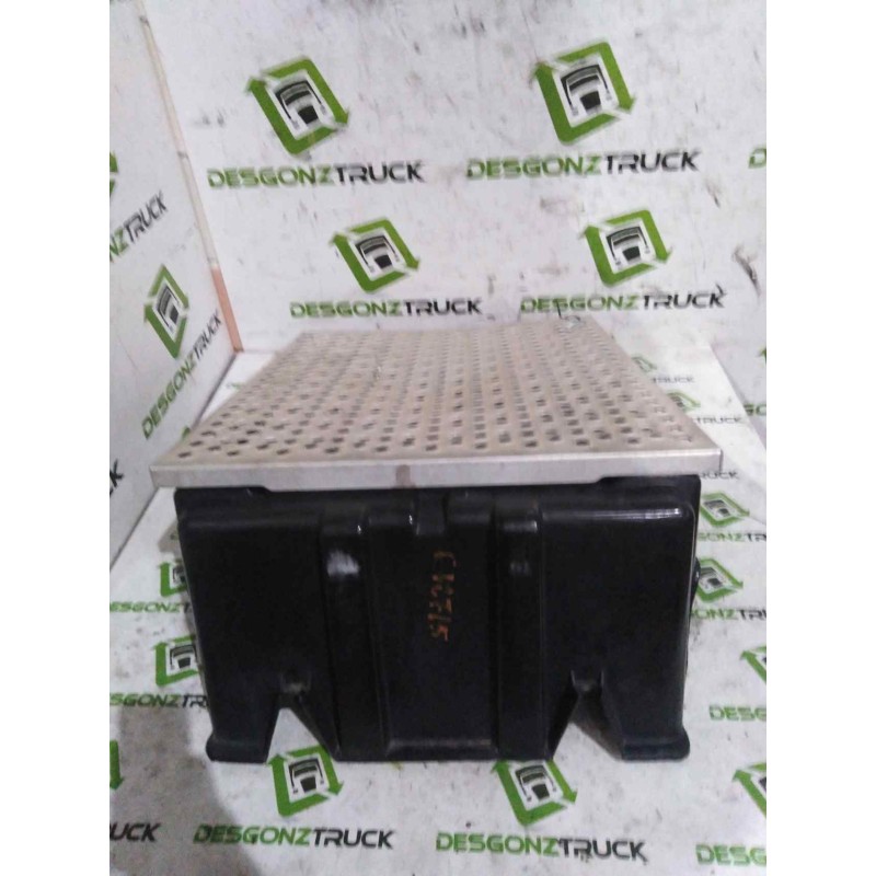 Recambio de tapa bateria para daf serie 95 xf .xxx 12.6 diesel referencia OEM IAM   