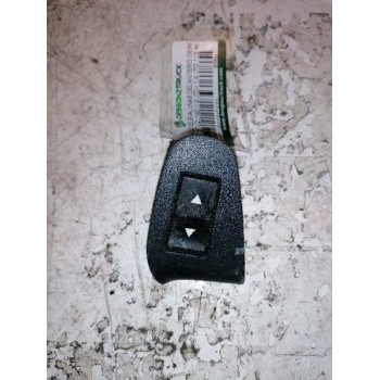 MANDO ELEVALUNAS DELANTERO DERECHO B569 4 PINS 