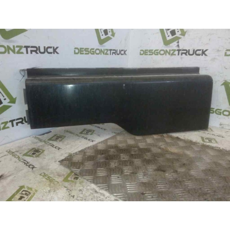 Recambio de moldura trasera cabina para volvo fh 12 asta 1993 e1 fsa  4x2 e1 corto referencia OEM IAM 8141236 IZQUIERDA 