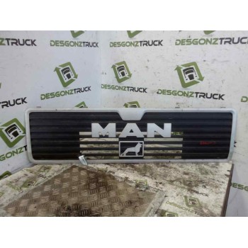 Recambio de rejilla delantera central para man l2000 8.103-8.224 euroi/ii chasis  8.103 f/lc  e1 compacto referencia OEM IAM   