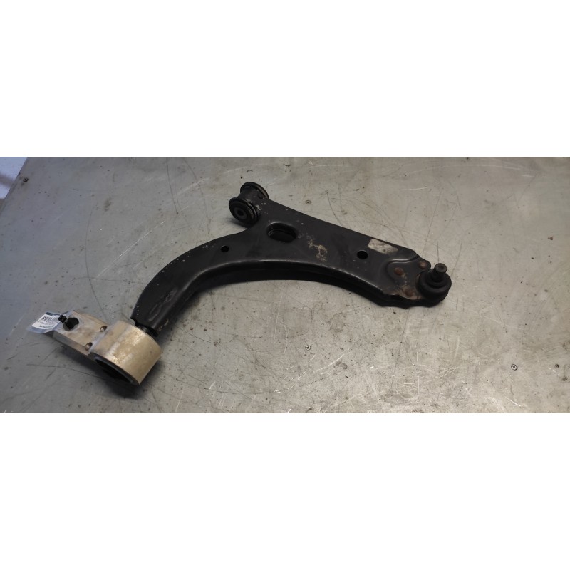 Recambio de brazo suspension inferior delantero derecho para ford fiesta (cbk) ambiente referencia OEM IAM   