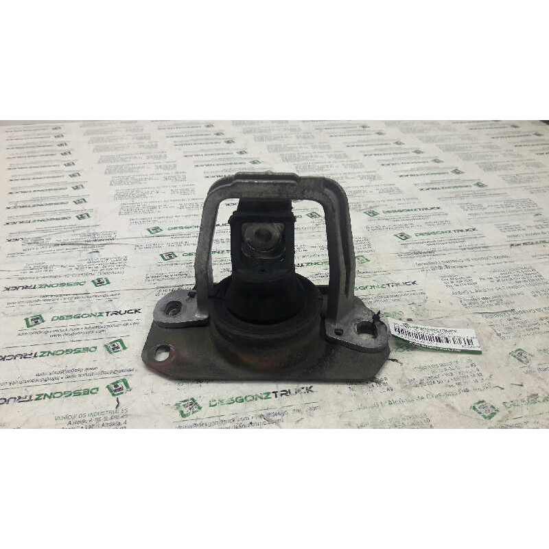 Recambio de soporte motor derecho para nissan primastar (x83) avantour 7 asientos, batalla corta 2,76t referencia OEM IAM 820000