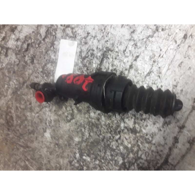 Recambio de bombin embrague para fiat scudo (222) 2.0 16v jtd elx kombi (7 sitze) referencia OEM IAM - Blanco 2