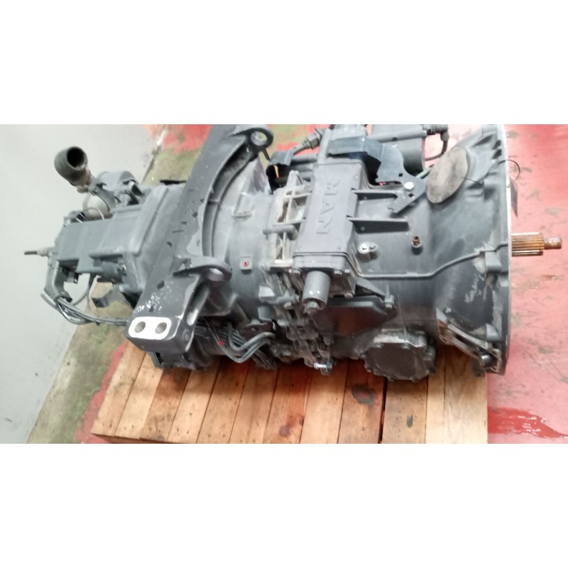 Recambio de caja cambios para man tgx 18 referencia OEM IAM 81320046417  1503292 - Blanco 5