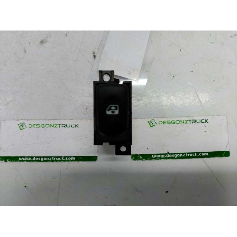 Recambio de mando elevalunas trasero derecho para renault laguna (b56) 1.9 dti referencia OEM IAM 7700417485  