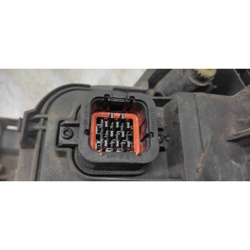 Recambio de faro derecho para ford mondeo berlina (ge) ambiente (06.2003) (d) referencia OEM IAM  XENON 9 PINS 3