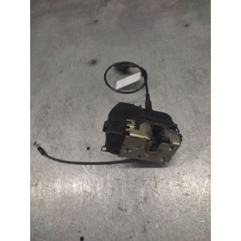 Recambio de cerradura puerta trasera izquierda para renault megane ii classic berlina confort authentique referencia OEM IAM  4