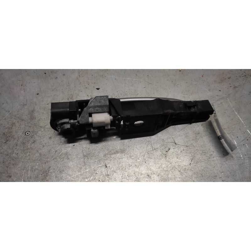 Recambio de maneta exterior delantera derecha para renault clio iii authentique referencia OEM IAM - Rojo 2