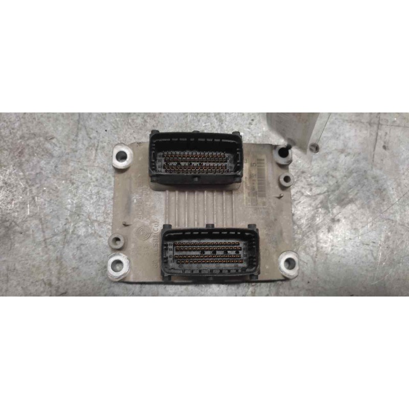 Recambio de centralita motor uce para fiat punto berlina (188) 1.2 16v elx referencia OEM IAM 0261206980  