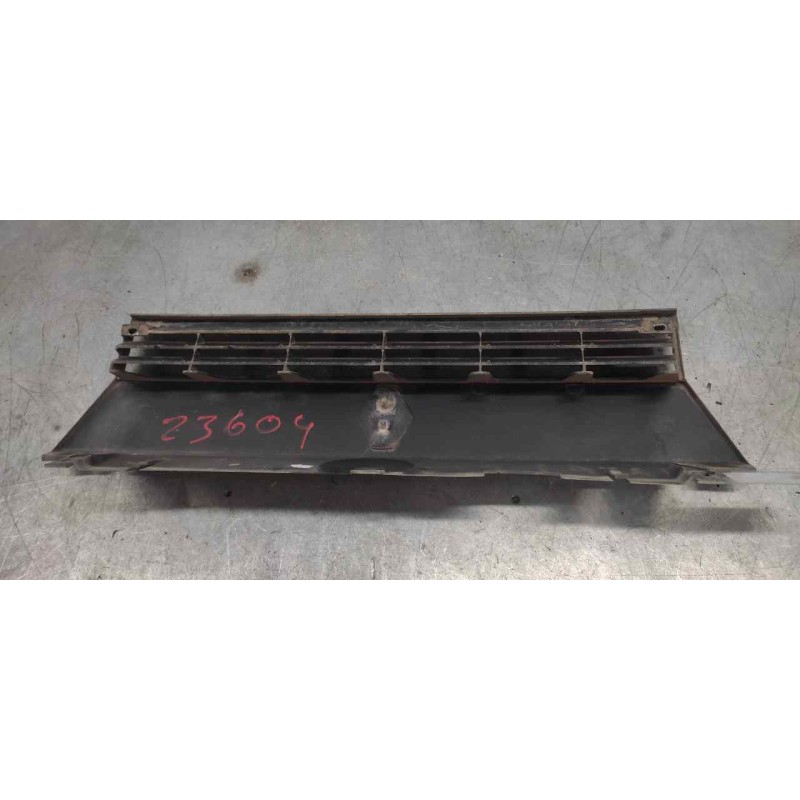 Recambio de rejilla delantera central para renault 9 1.4 gtl avenue referencia OEM IAM - Gris 2