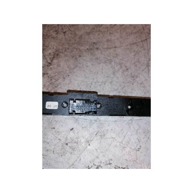 Recambio de warning para opel astra h berlina elegance referencia OEM IAM   16 PINS - Blanco 2