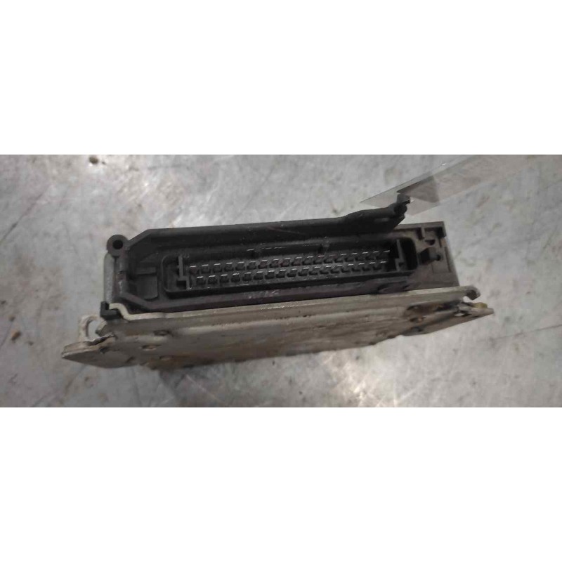 Recambio de centralita motor uce para bmw serie 5 berlina (e34) 2.4 turbodiesel referencia OEM IAM 0281001077 2242211 2
