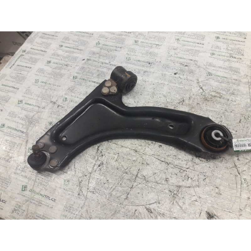 Recambio de brazo suspension inferior delantero izquierdo para opel combo (corsa c) familiar referencia OEM IAM   