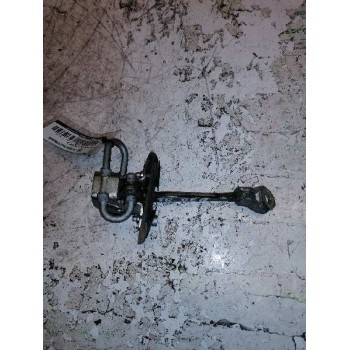 RETENEDOR PUERTA TRASERA DERECHA
