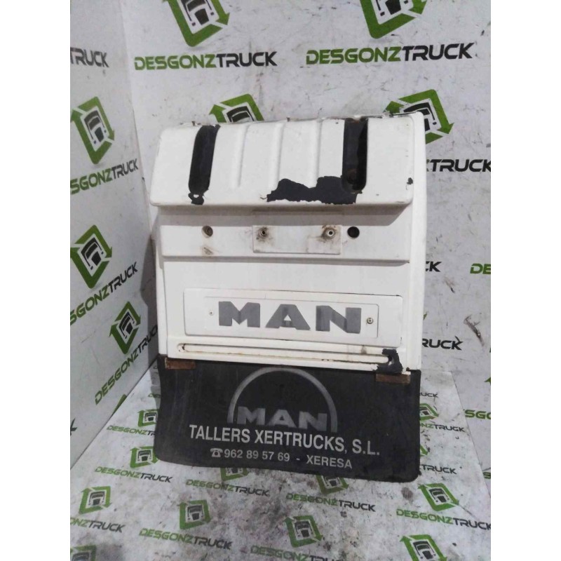 Recambio de guardabarros trasero derecho para man tg - a 18.xxx 12.8 diesel referencia OEM IAM   