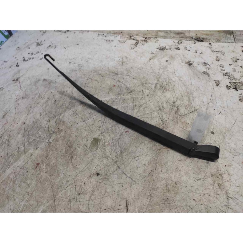 Recambio de brazo limpia trasero para nissan primera berlina (p12) acenta referencia OEM IAM   