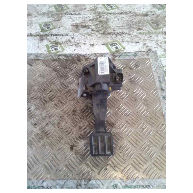 Recambio de pedal acelerador para renault serie t fg 4x2 cabina high-sleeper referencia OEM IAM 7484541219  