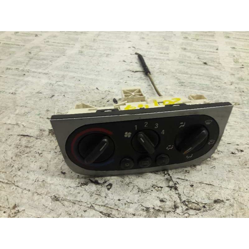 Recambio de mando calefaccion / aire acondicionado para opel combo (corsa c) familiar referencia OEM IAM 031110HA  