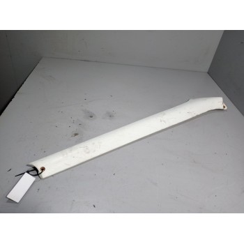 MOLDURA LUNA DELANTERA 93924352 IZQUIERDA
