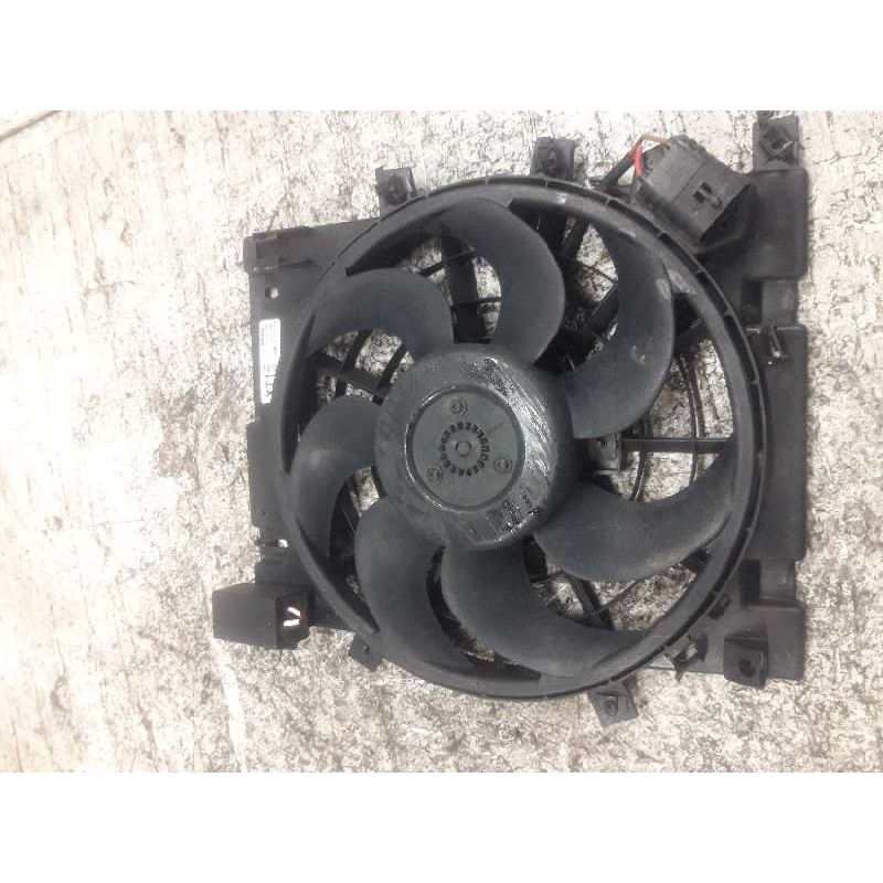 Recambio de electroventilador para opel zafira b cosmo referencia OEM IAM 0130303302 13147279 3 PINS 3
