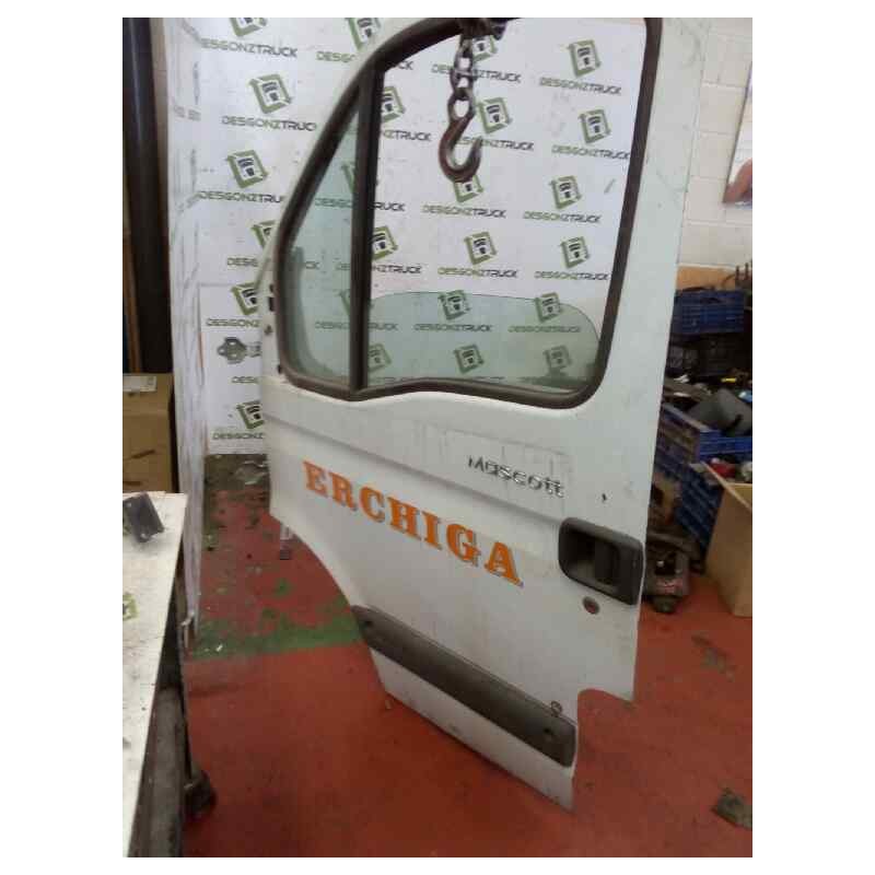 Recambio de puerta delantera derecha para renault mascott fg 130. 35/55/65 cabina individual referencia OEM IAM   