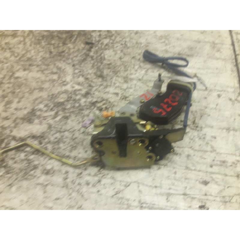 Recambio de cerradura puerta delantera izquierda para toyota corolla (e11) 1.4 linea terra compact referencia OEM IAM  4 PINS - Gris