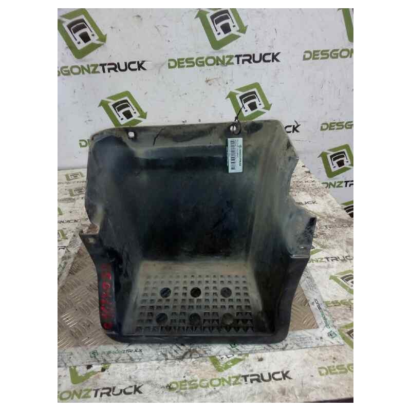 Recambio de peldaño izquierdo para pegaso trucks serie 1200 1215.10 referencia OEM IAM   