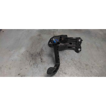 PEDAL EMBRAGUE 
