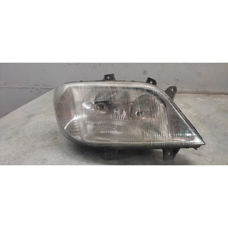 Recambio de faro derecho para mercedes-benz sprinter (w901,w903) combi 2.3 cat referencia OEM IAM A9018201561  