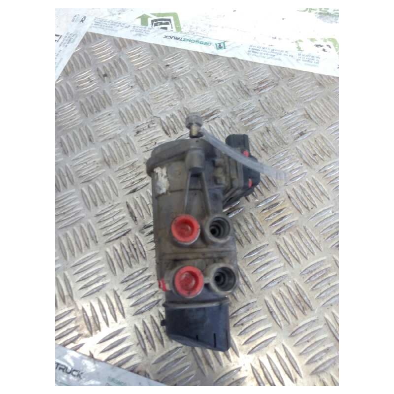 Recambio de valvula aire para man tg - a 18.480 fg / bb (e3/e4) l referencia OEM IAM 81521306275 K000926 VALVULA TRASMISOR DE FR - Blanco 3