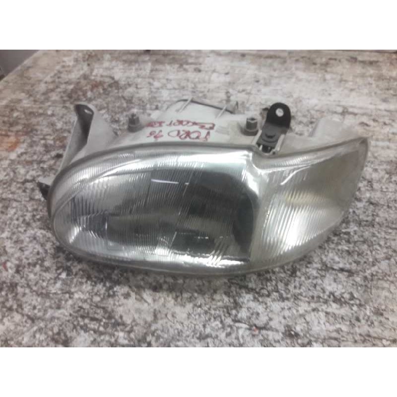 Recambio de faro izquierdo para ford escort berl./turnier atlanta berlina referencia OEM IAM   